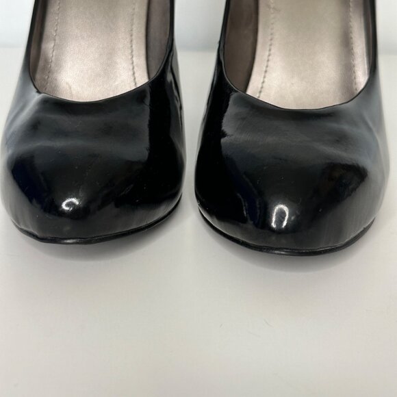 BCBG Paris Black Patent Leather High Heel Pumps size 8.5 4” heels stiletto - Picture 6 of 15